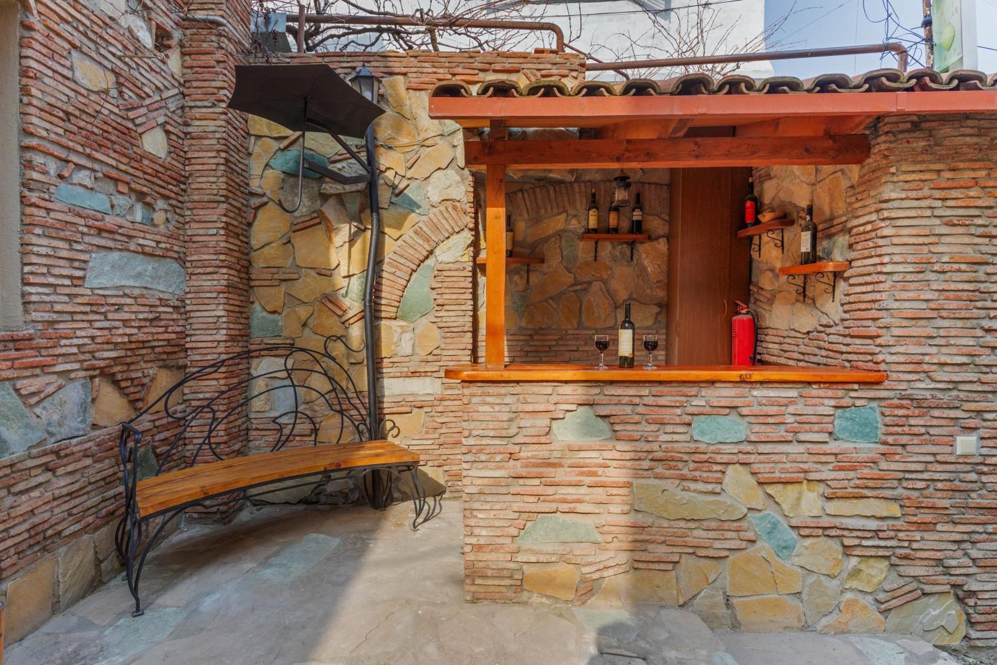 Apartments With Wine Cellar In Old Tbilisi Exterior foto